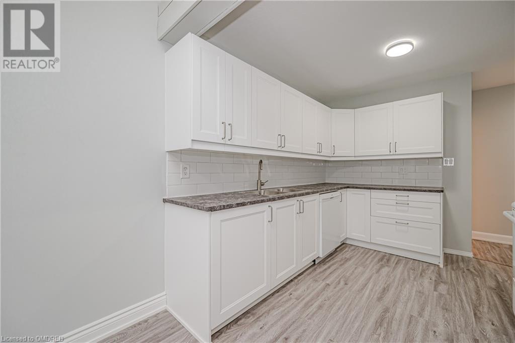 152 West 19th Street, Hamilton, Ontario  L9C 4H8 - Photo 13 - 40629511