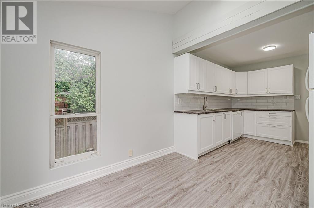 152 West 19th Street, Hamilton, Ontario  L9C 4H8 - Photo 18 - 40629511