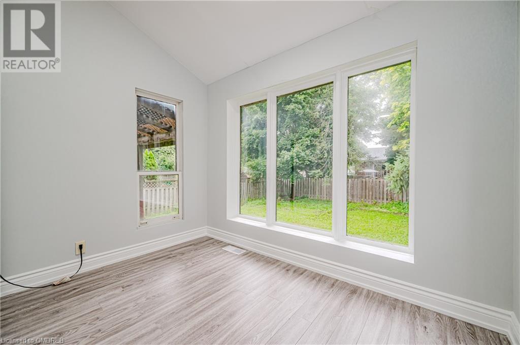 152 West 19th Street, Hamilton, Ontario  L9C 4H8 - Photo 17 - 40629511