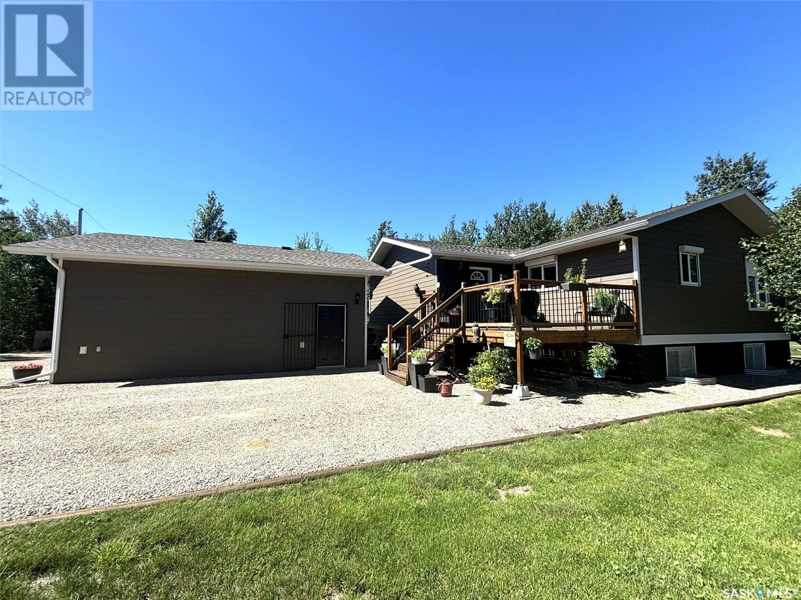 32 Ministikwan Road, Lot 11 And 1/2 Of Lot 10, Loon Lake Rm No. 561, Saskatchewan  S0M 1L0 - Photo 2 - SK979666