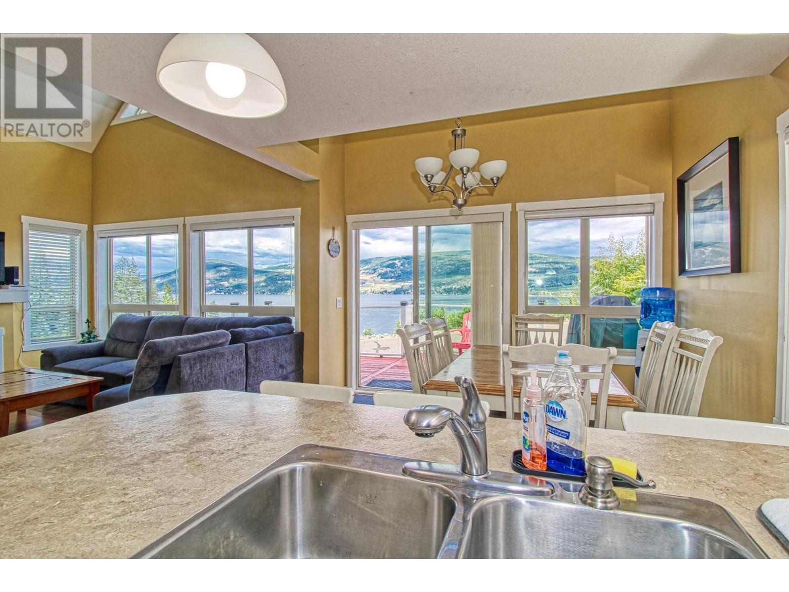 6859 Santiago Loop Lot# 121 Kelowna