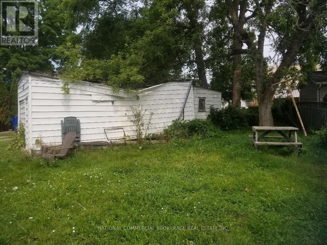 Property at 5 MONTGOMERY CRESCENT image