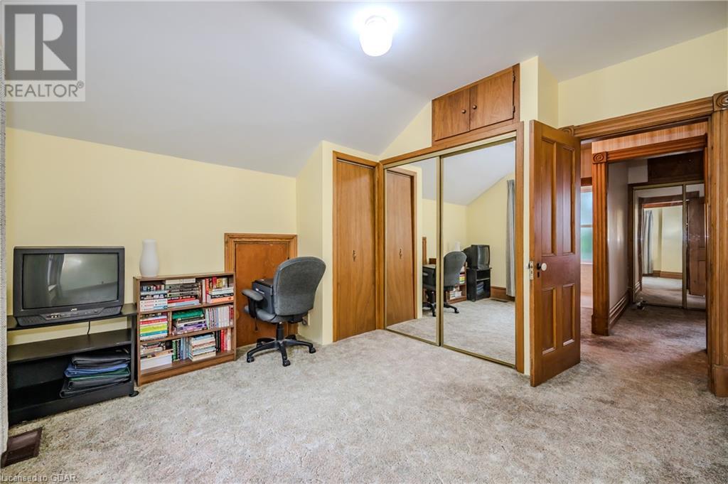 Image of property at 185 WATERLOO Avenue