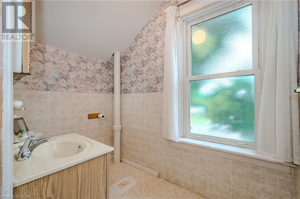 Image of property at 185 WATERLOO Avenue