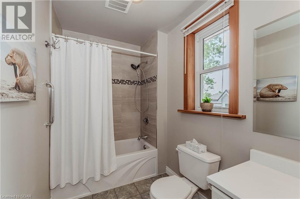 Image of property at 25 MEADOWVIEW Avenue