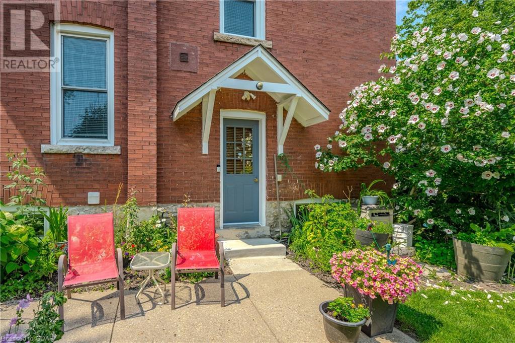 Image of property at 25 MEADOWVIEW Avenue