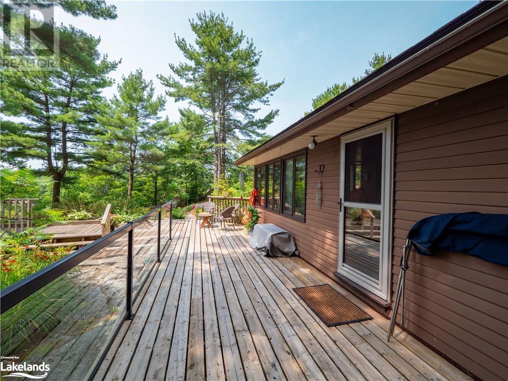 15598 Georgian Bay Shore, Honey Harbour, Ontario  P0E 1E0 - Photo 22 - 40626657
