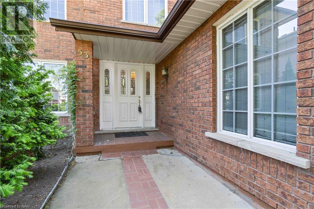 53 Chancery Circle, St. Catharines, Ontario  L2M 7R3 - Photo 2 - 40623239