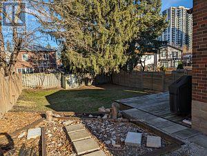 76 Burndale Avenue, Toronto (Lansing-Westgate), Ontario  M2N 1S7 - Photo 3 - C9240418