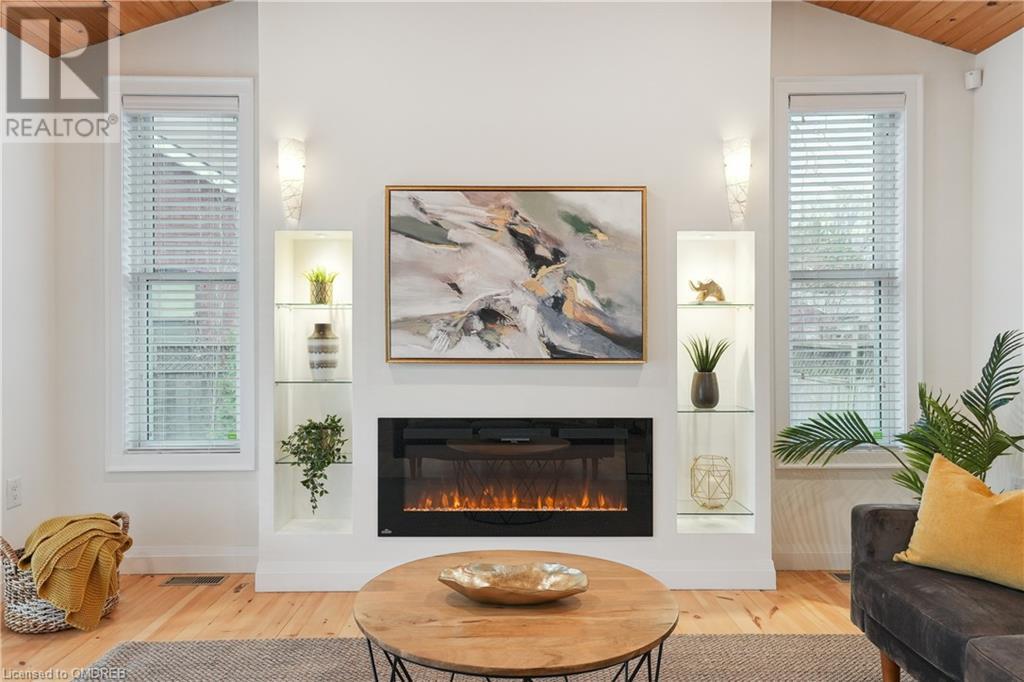 Image of property at 76 MACAULAY Street W