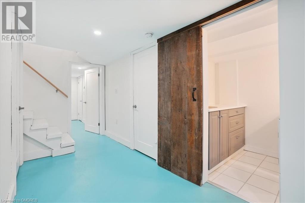 Image of property at 76 MACAULAY Street W