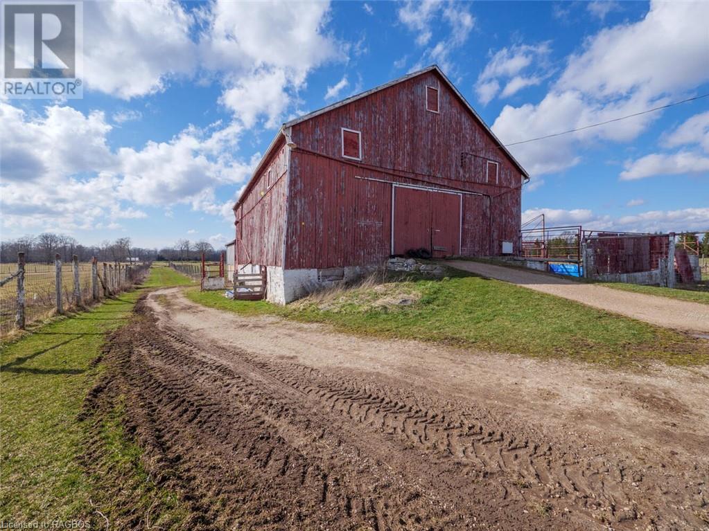 258934 Gordon Sutherland Parkway, Georgian Bluffs, Ontario  N4K 5N4 - Photo 7 - 40556011