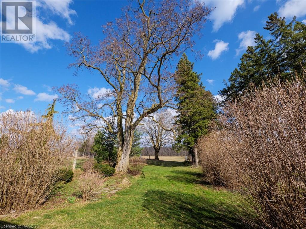 258934 Gordon Sutherland Parkway, Georgian Bluffs, Ontario  N4K 5N4 - Photo 16 - 40556011