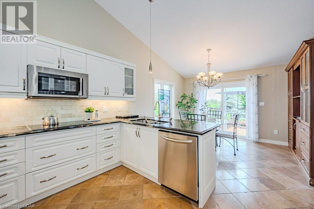 Image of property at 25 CARERE Crescent