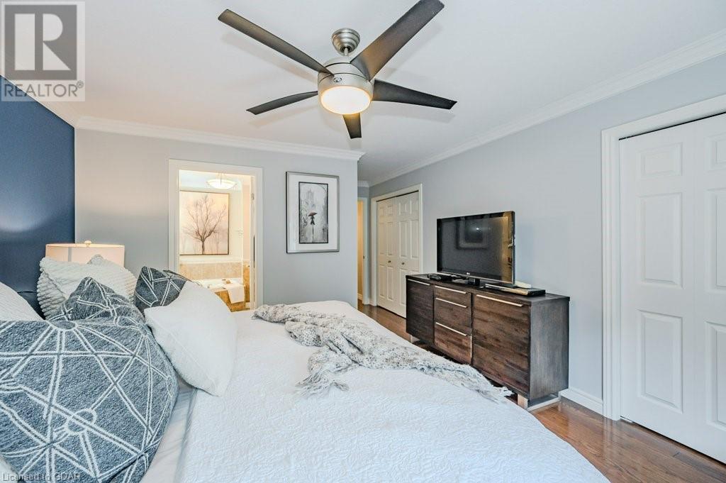 Image of property at 25 CARERE Crescent