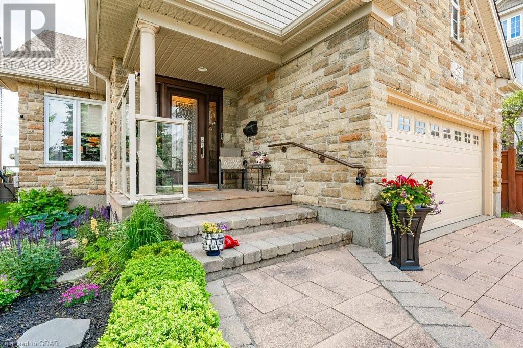 Image of property at 25 CARERE Crescent