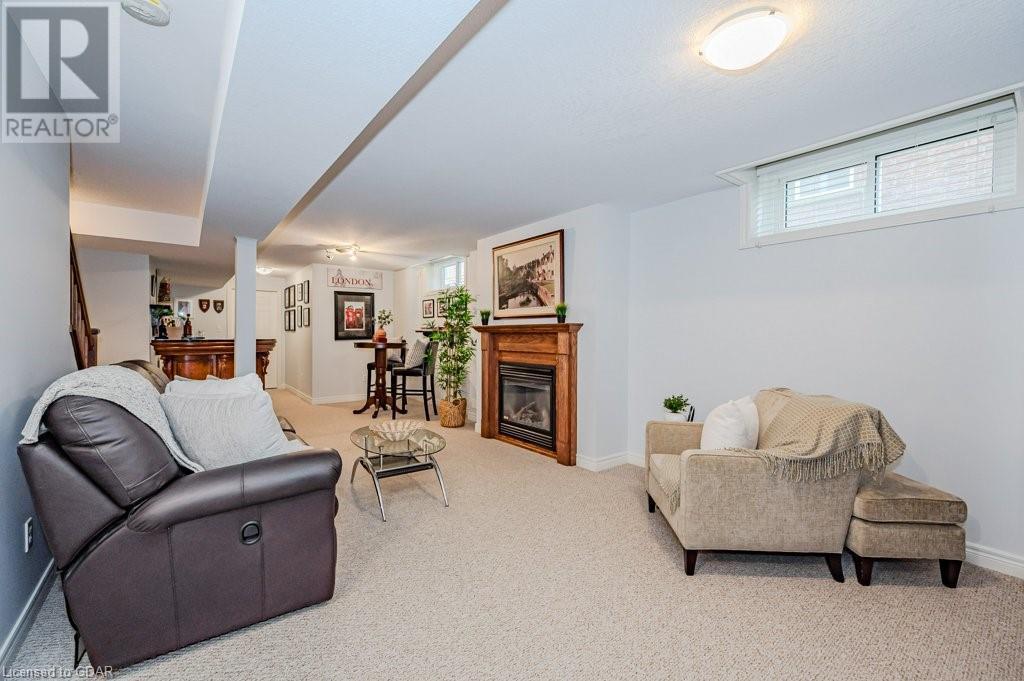 Image of property at 25 CARERE Crescent