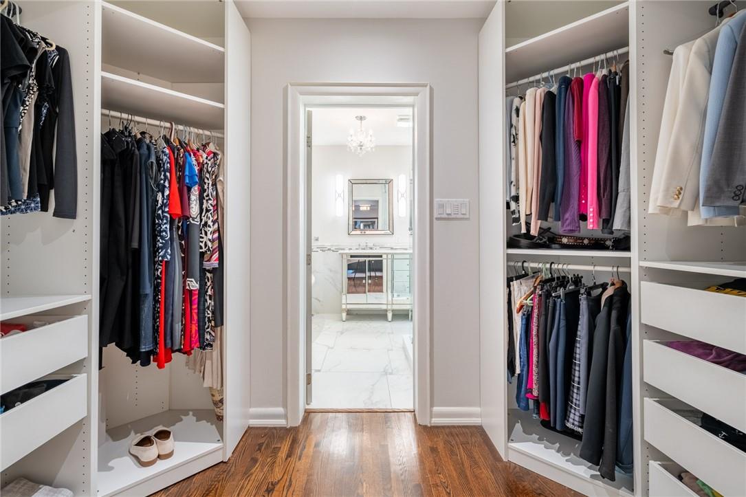 Image of property at 4306 Lakeshore Road