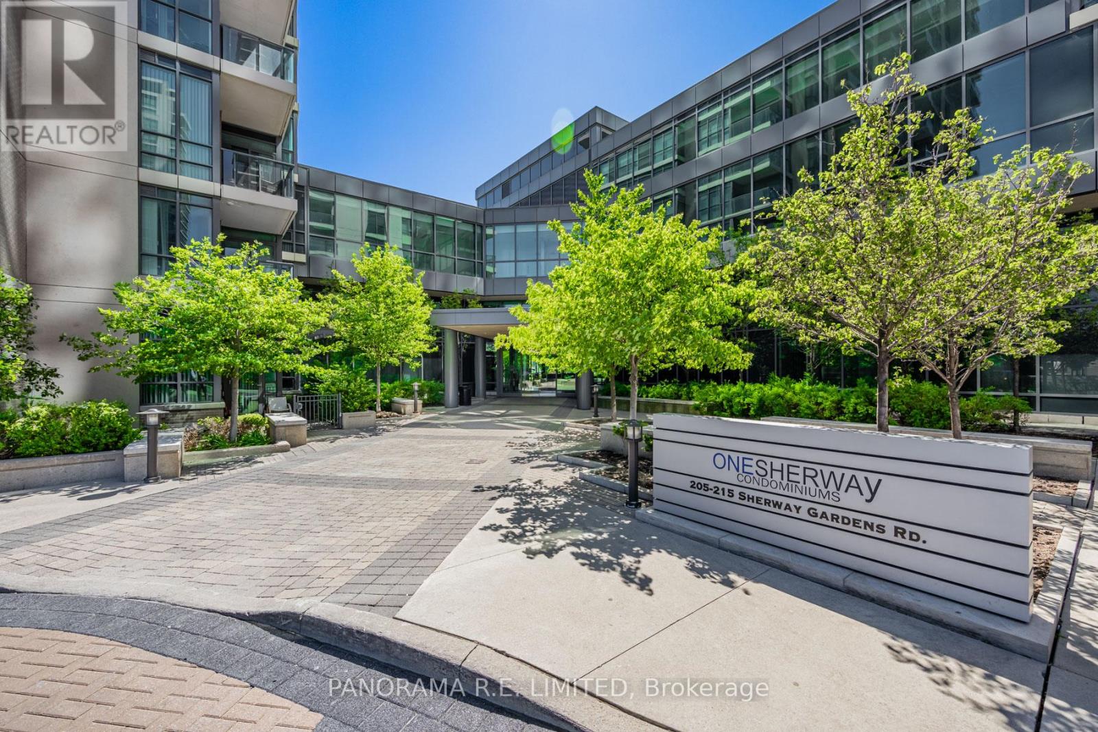 1701 - 205 Sherway Gardens Road, Toronto (Islington-City Centre West), Ontario  M9C 0A5 - Photo 2 - W9240466