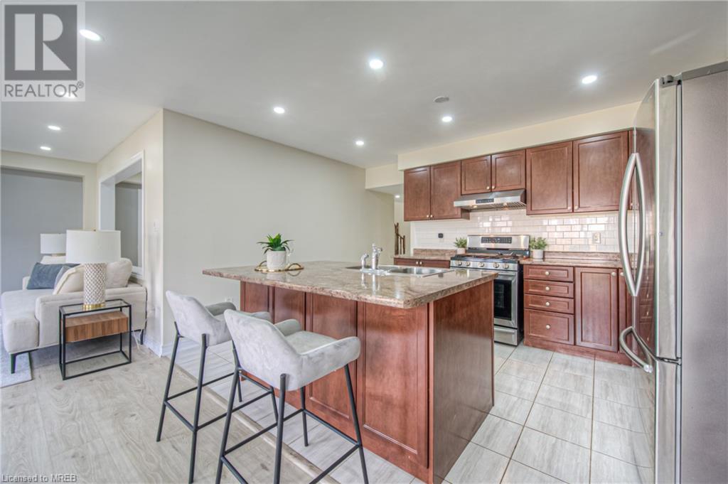 Image of property at 47 MULLHOLLAND AVENUE