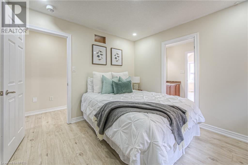 Image of property at 47 MULLHOLLAND AVENUE