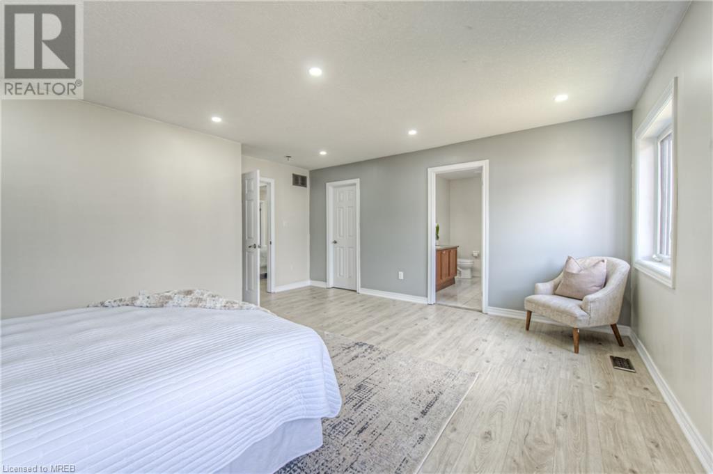 Image of property at 47 MULLHOLLAND AVENUE