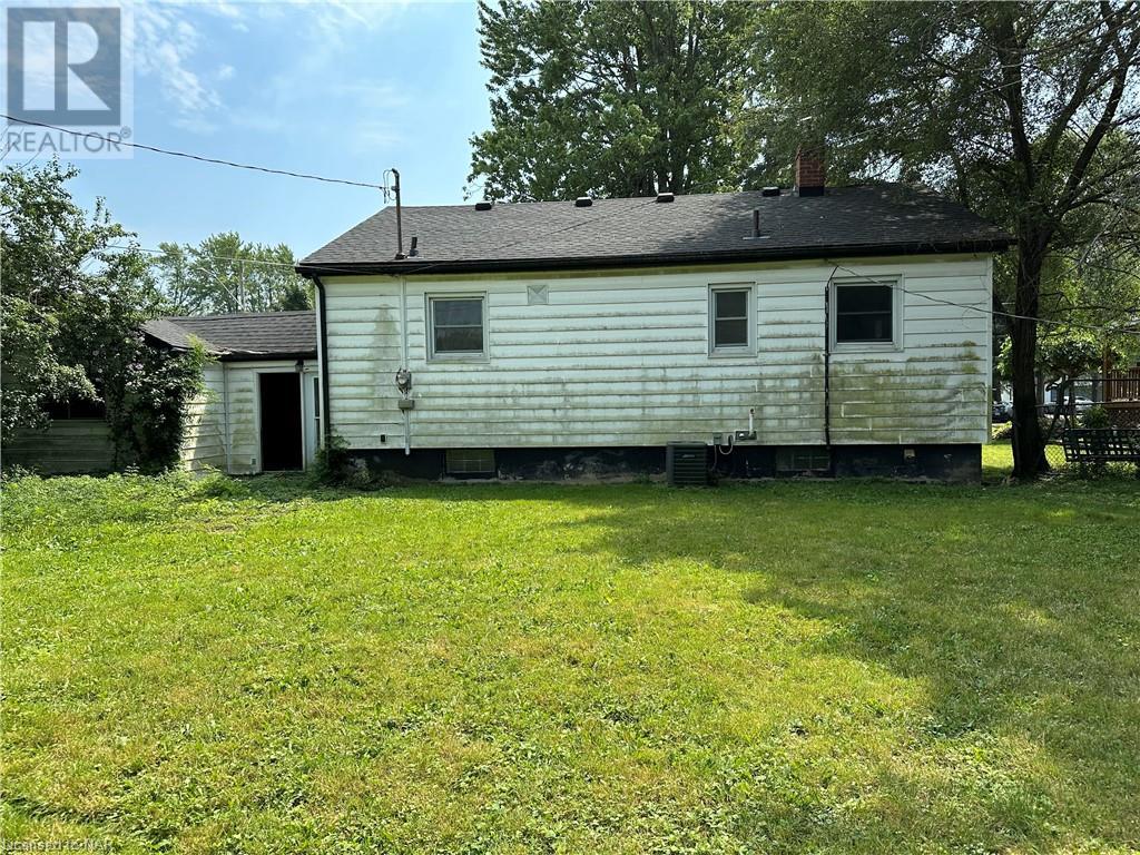 1400 Orchard Avenue, Fort Erie, Ontario  L2A 3E6 - Photo 6 - 40627838