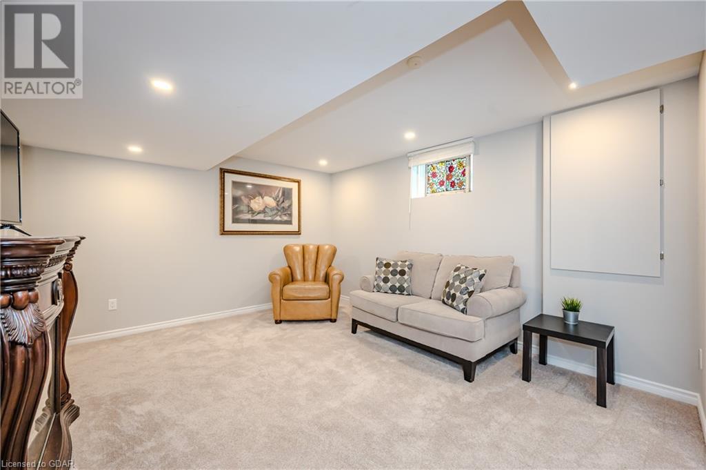 Image of property at 16 CREIGHTON Avenue