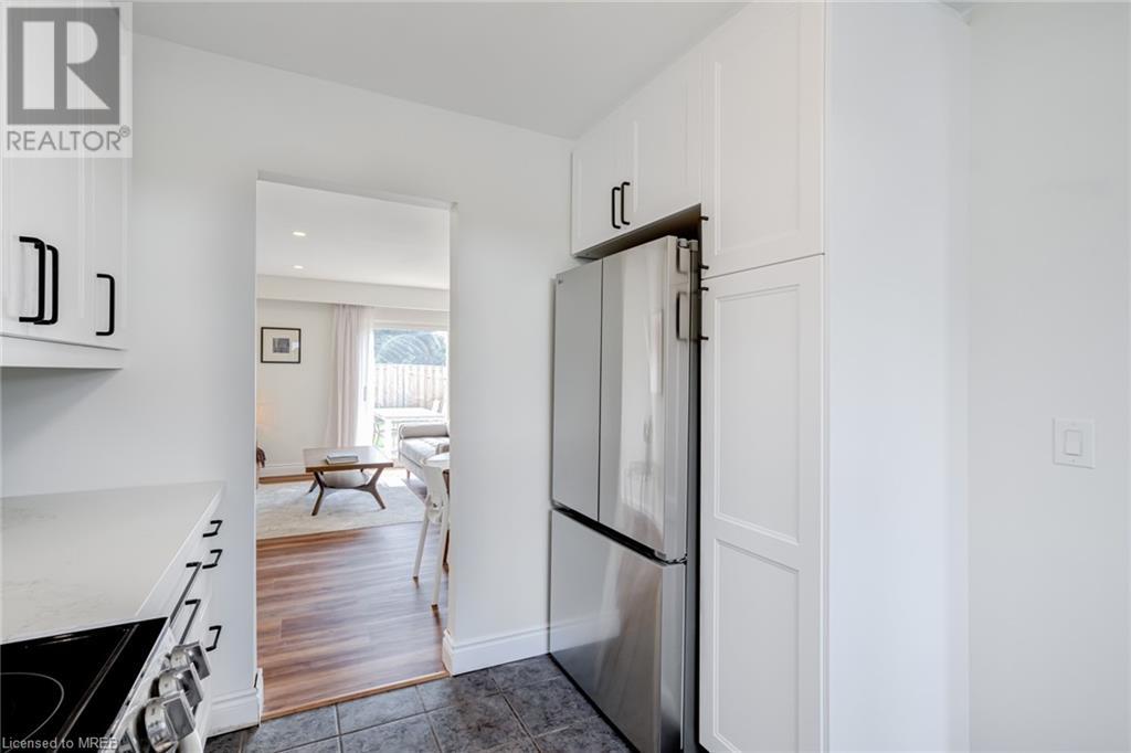 Image of property at 1305 REDBANK Crescent