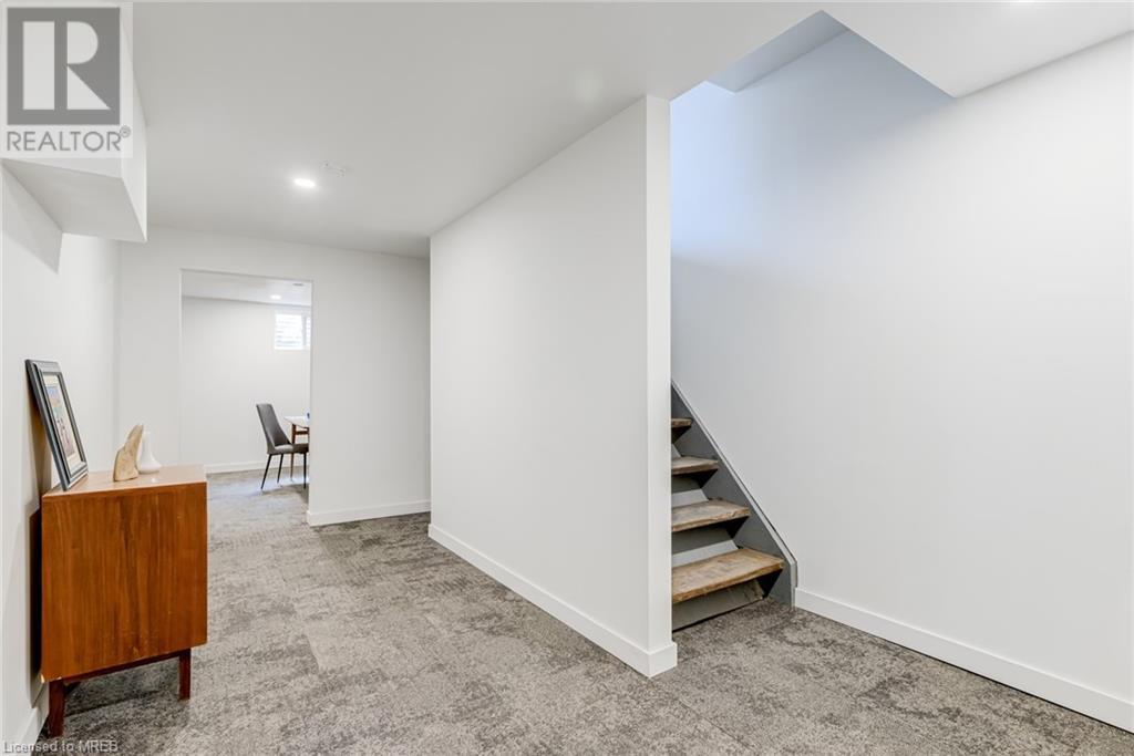 Image of property at 1305 REDBANK Crescent