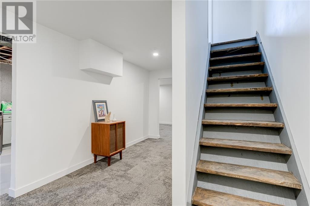 Image of property at 1305 REDBANK Crescent