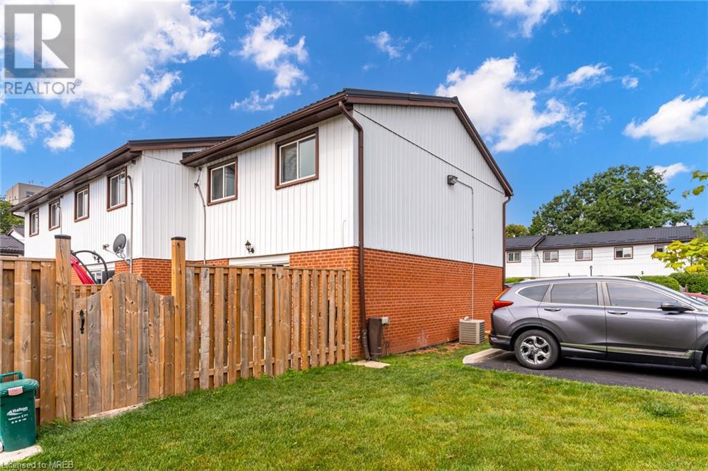 Image of property at 1305 REDBANK Crescent