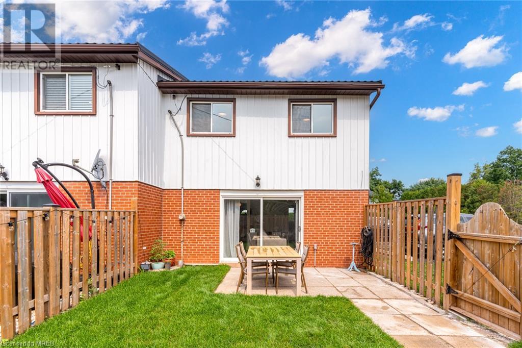 Image of property at 1305 REDBANK Crescent