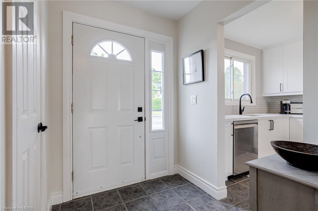 Image of property at 1305 REDBANK Crescent