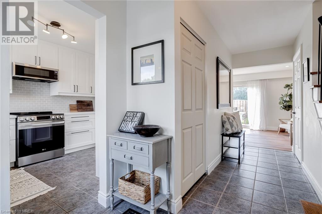 Image of property at 1305 REDBANK Crescent