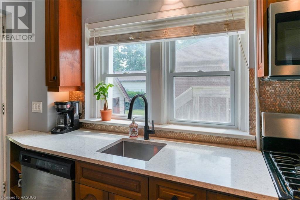 Image of property at 314 PAISLEY Road