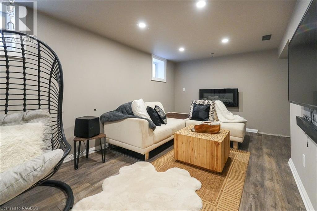 Image of property at 314 PAISLEY Road