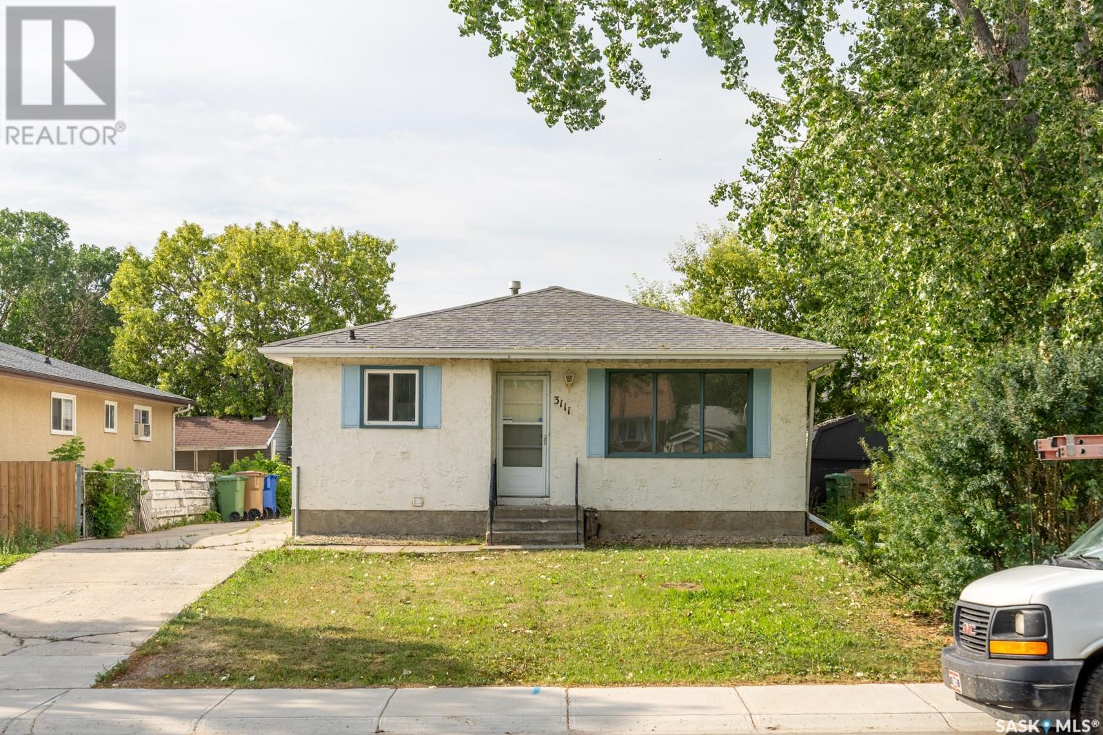 3111 Dewdney Avenue E, Regina, Saskatchewan  S4N 5K3 - Photo 1 - SK979718