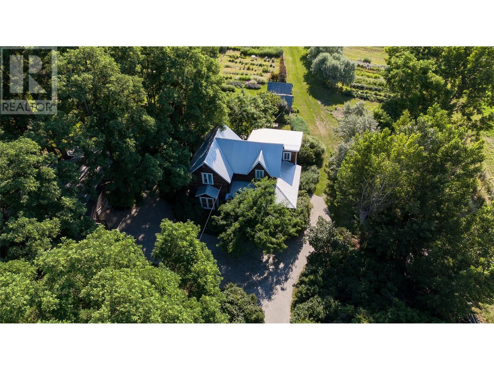 4462 Salmon River Road Armstrong