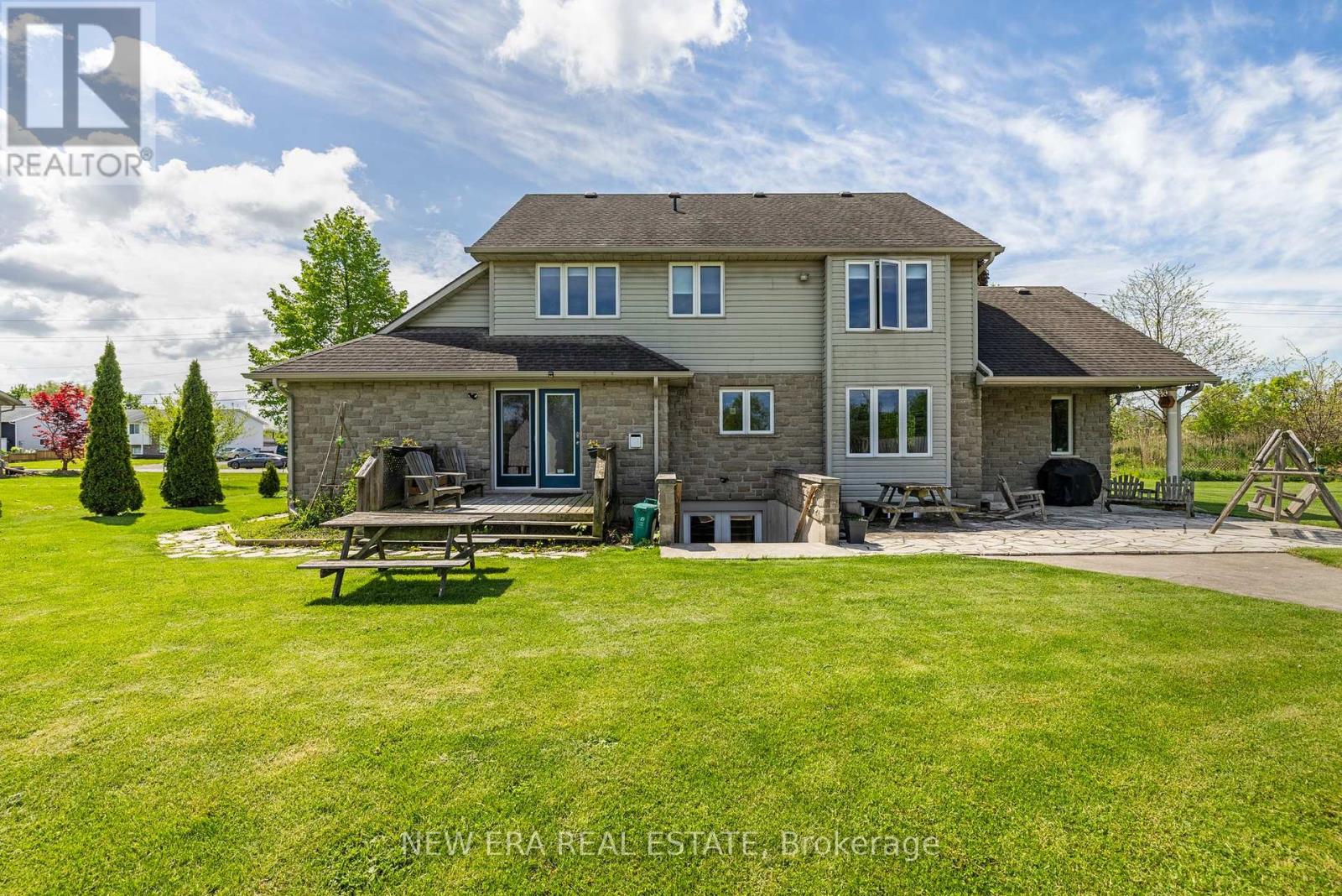 1534 Barron Road, Thorold, Ontario  L0S 1A0 - Photo 4 - X8388526