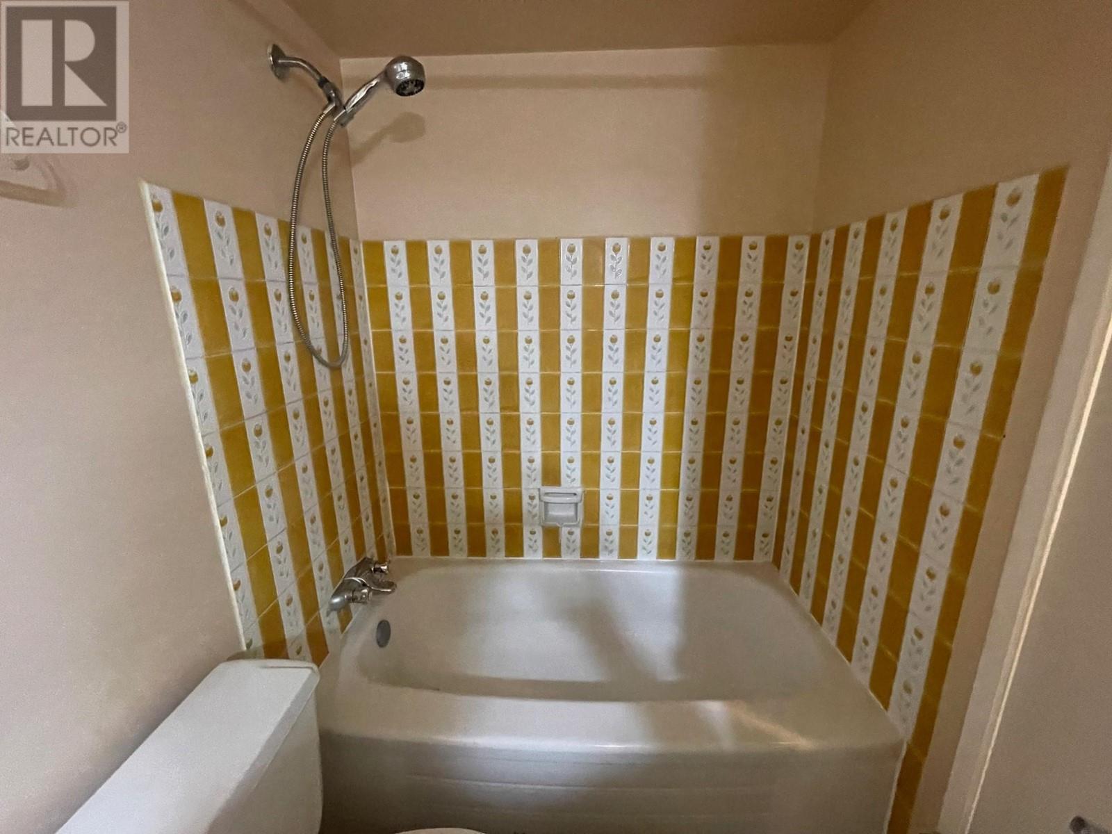 204-1703 Menzies Street, Merritt, British Columbia  V1K 1A6 - Photo 8 - 180203