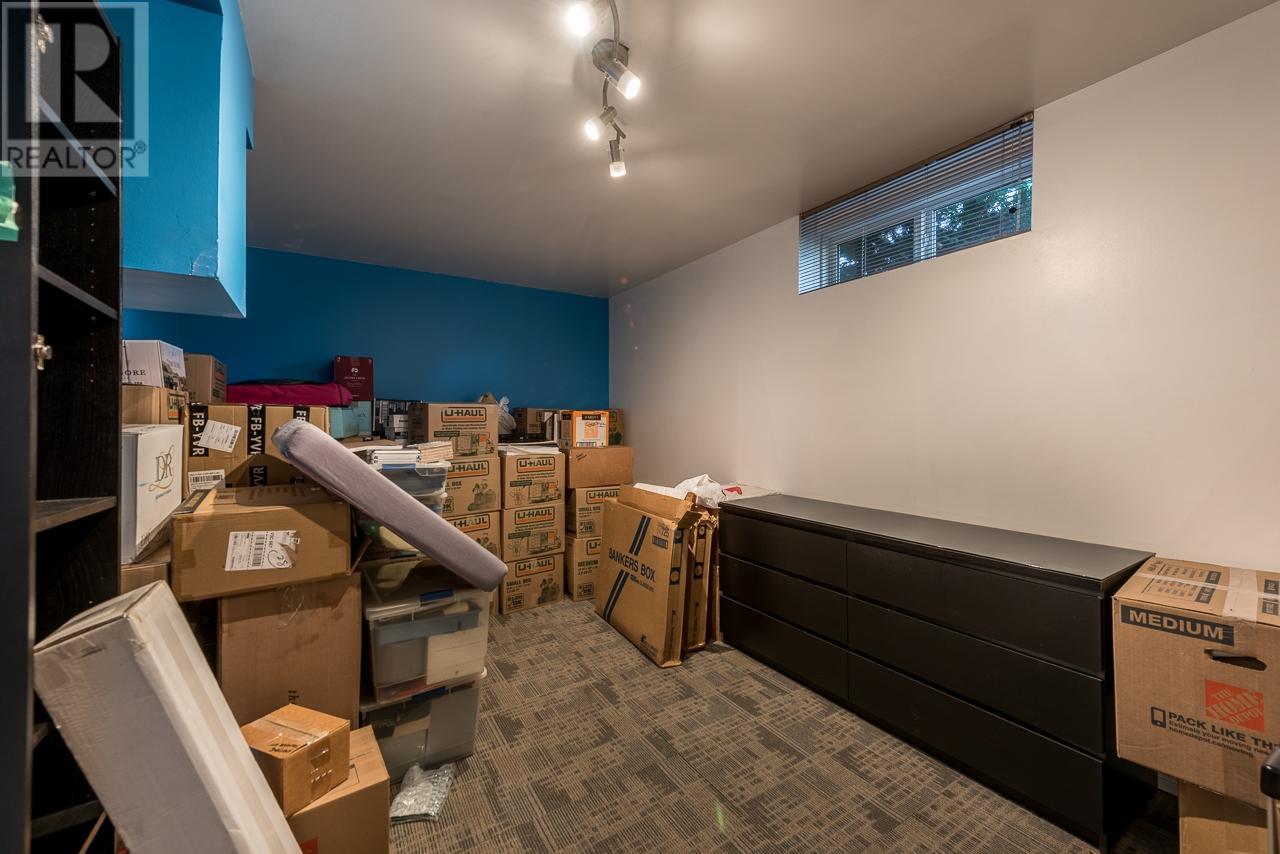 2317 Fleetwood Ave, Kamloops, British Columbia  V2B 4S8 - Photo 17 - 180204