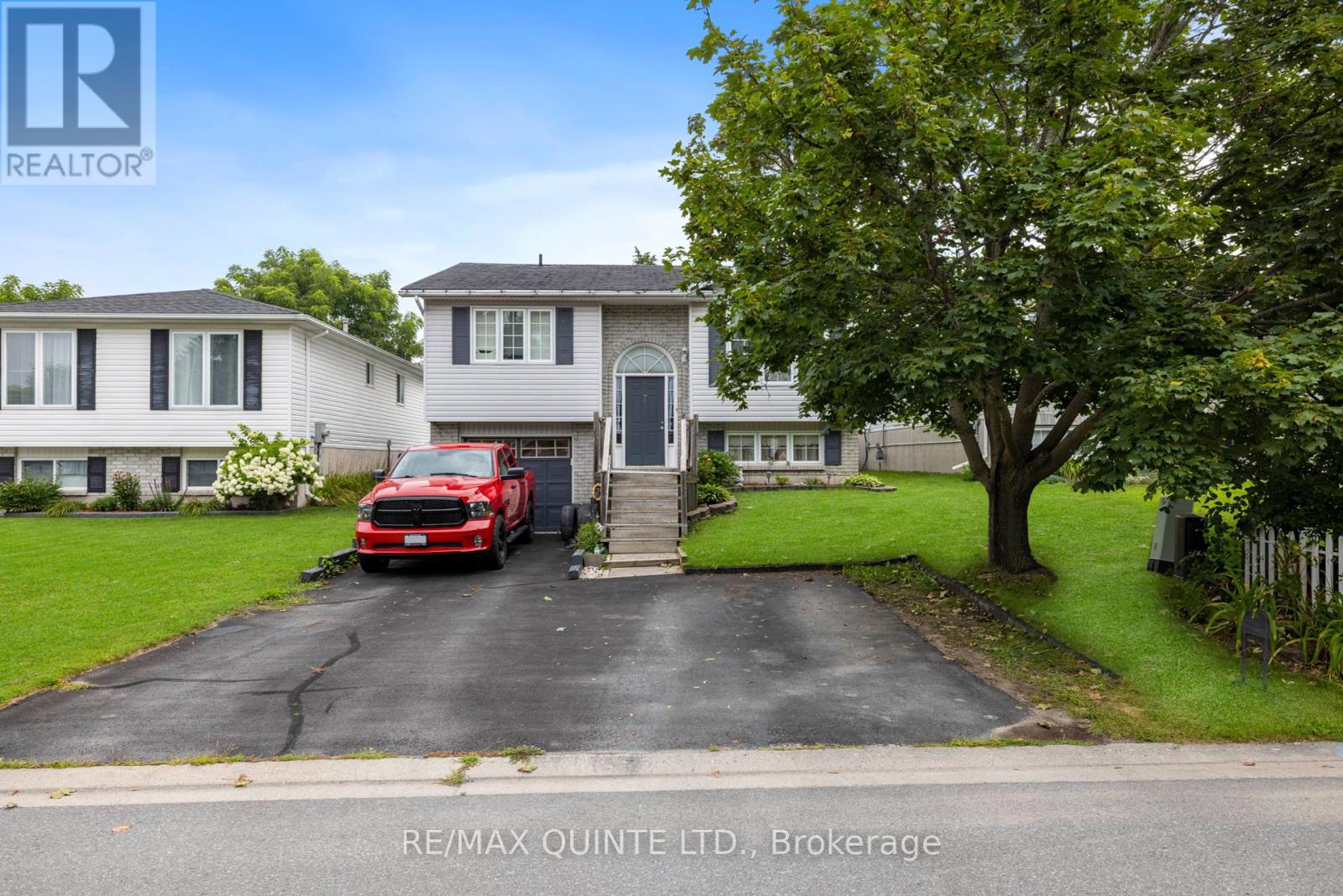 7 Faraday Gardens, Belleville, Ontario  K8P 5J5 - Photo 23 - X9234176