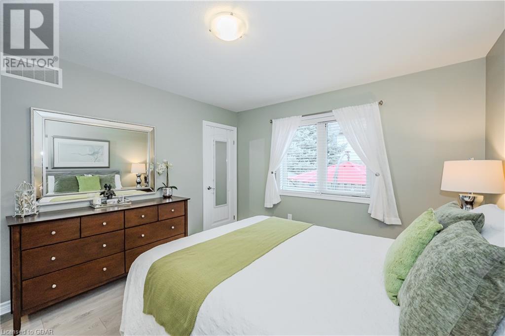 Image of property at 34 ANNMOORE Crescent