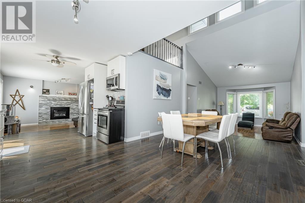 Image of property at 104 PINNACLE Crescent