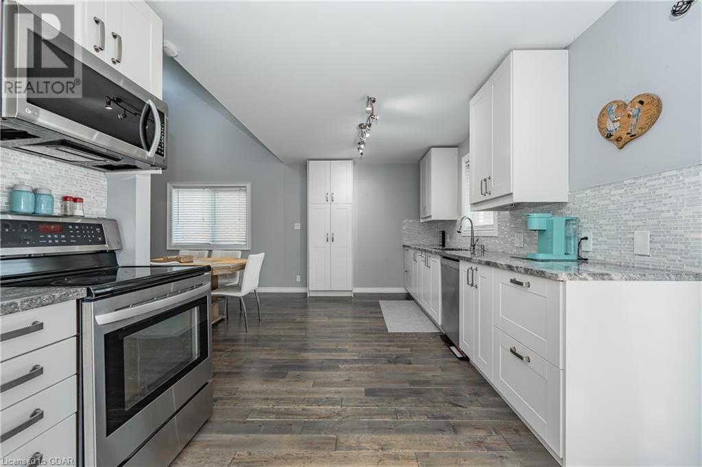 Image of property at 104 PINNACLE Crescent