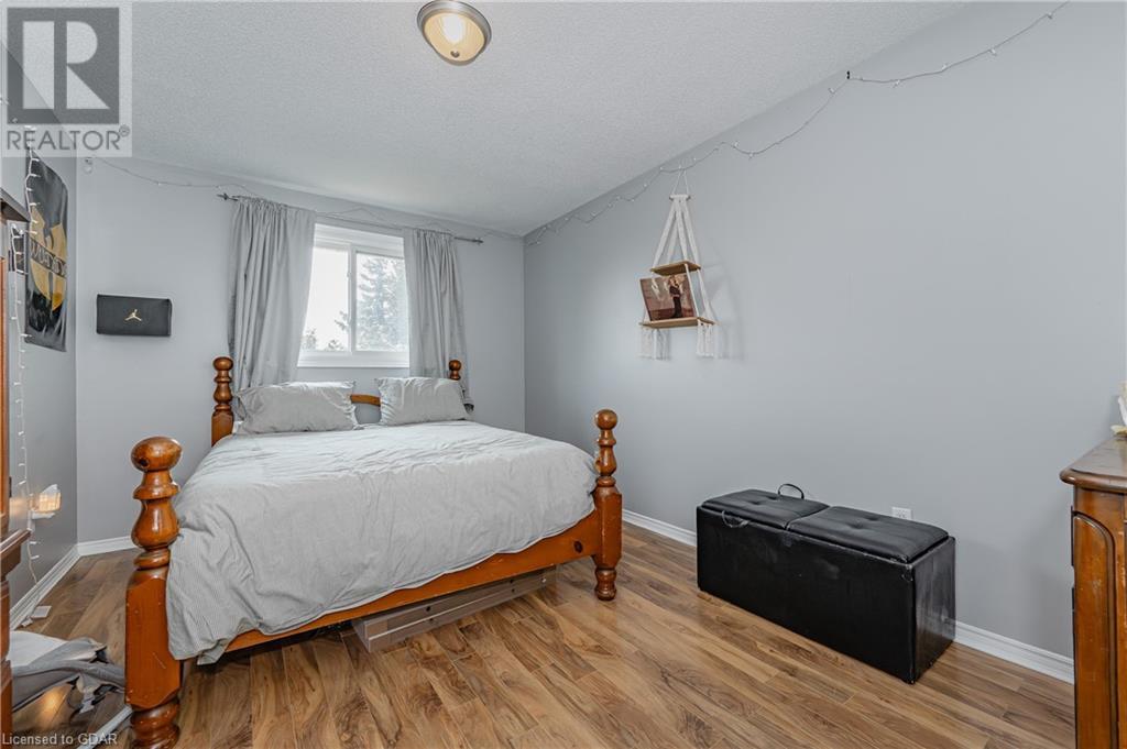 Image of property at 104 PINNACLE Crescent