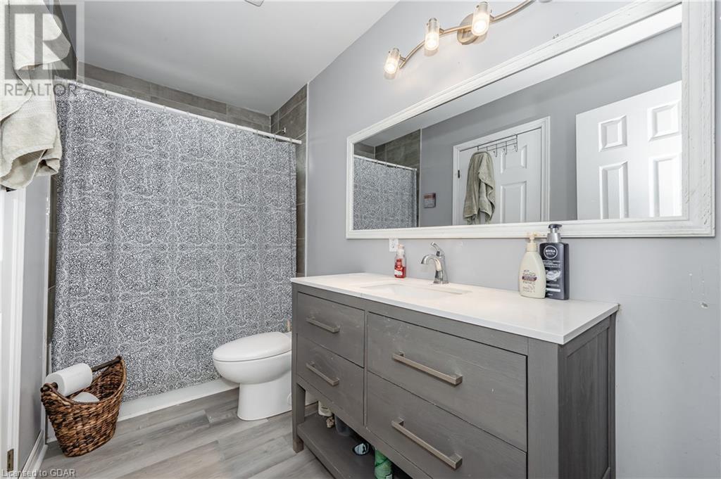 Image of property at 104 PINNACLE Crescent