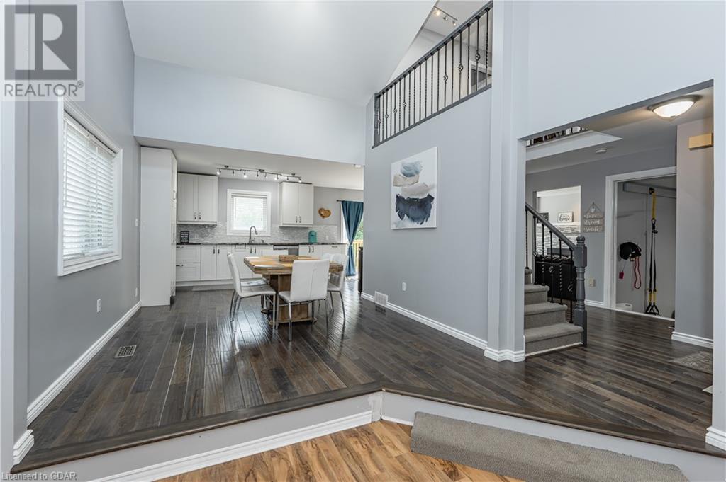 Image of property at 104 PINNACLE Crescent