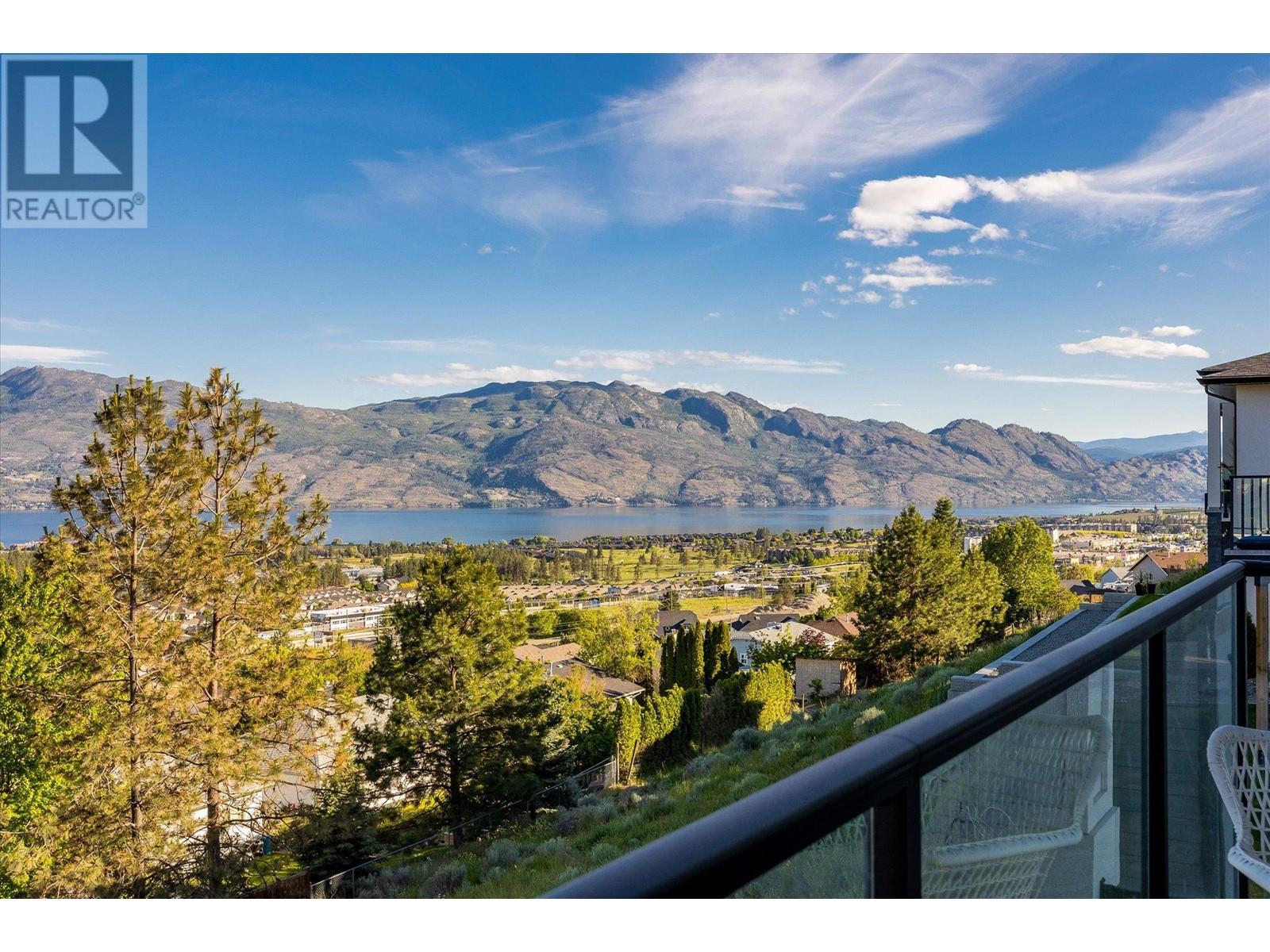 2129 Ensign Quay West Kelowna